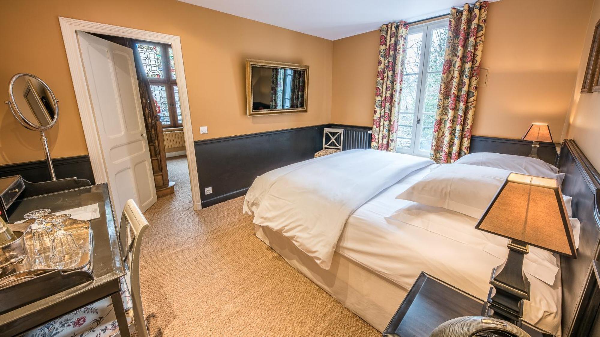 Le Champ Des Oiseaux Hotel & Spa Troyes Exteriör bild